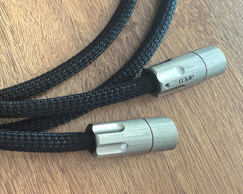 The sound of air fluttering XLR cable | Jason
